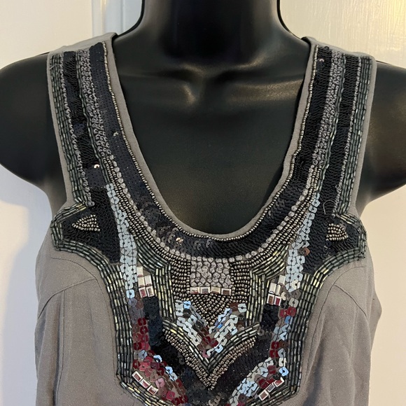 Grey beaded mini - Picture 2 of 3